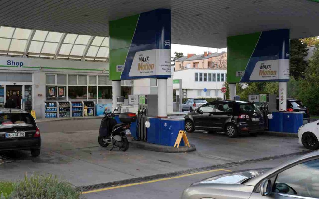 Benzina