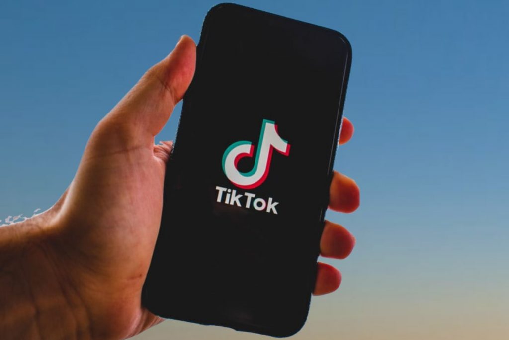 Come funziona l'algoritmo di TikTok?