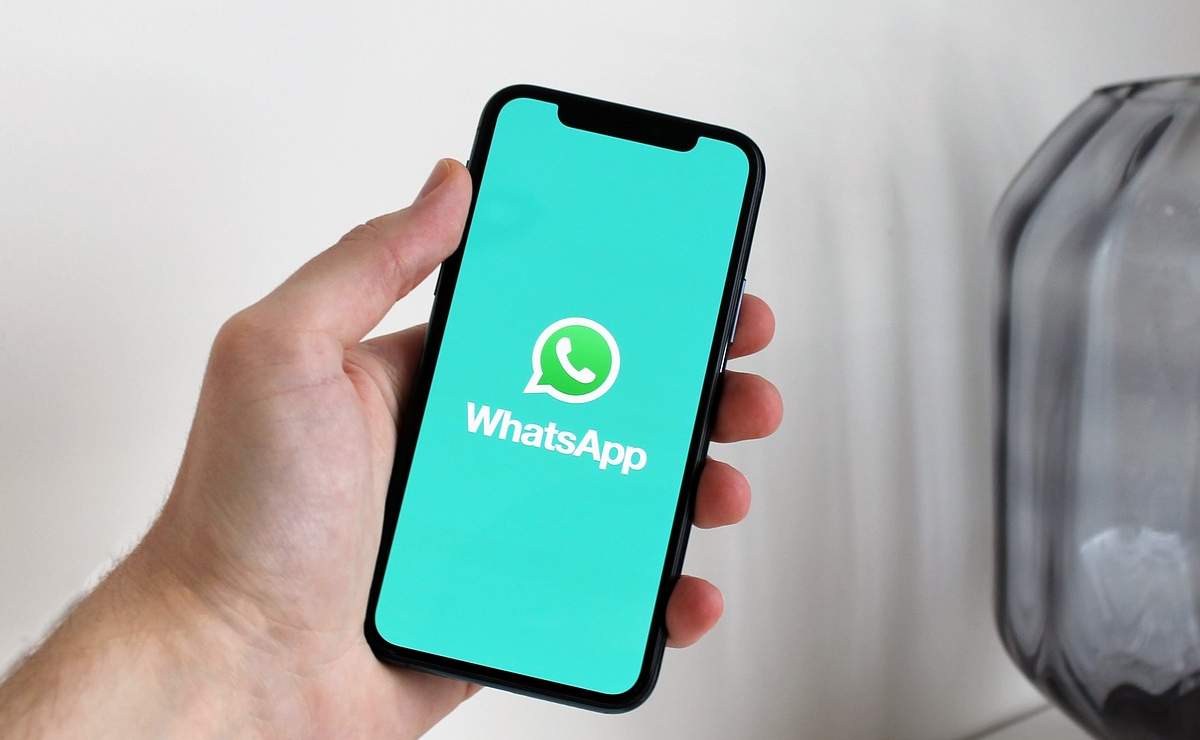 WhatsApp, arriva la prima versione per smartwatch 